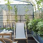 Hotel Le Relais Madeleine Paris