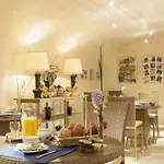 Le Relais Madeleine Hotel 4*