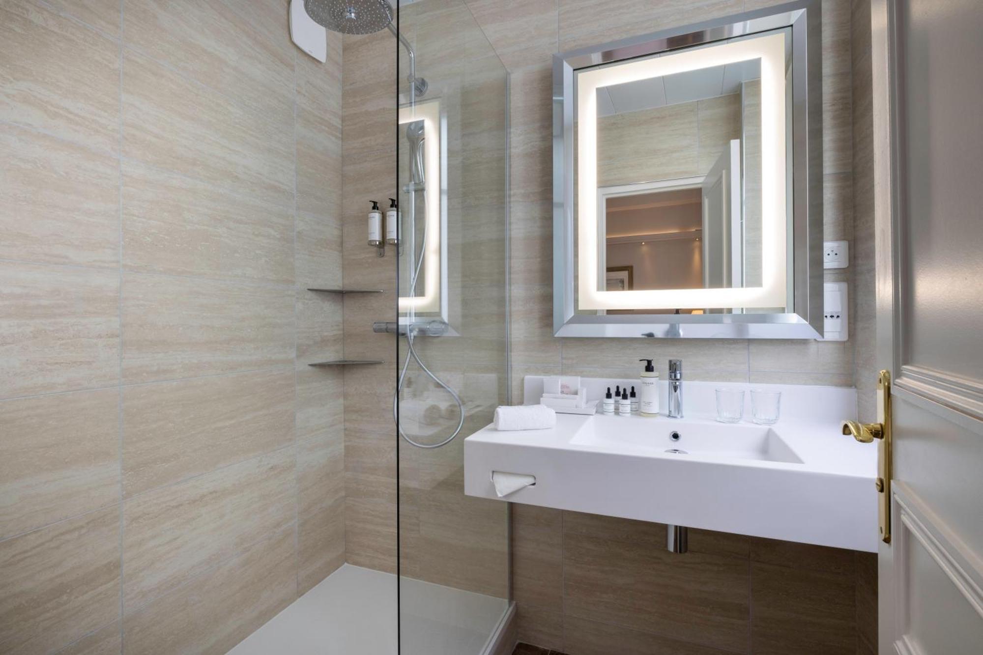 Hotel Le Relais Madeleine Paris